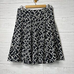 Larry Levine Skirt Womens Size 10 Black & White Geometric Pleated Linen Blend